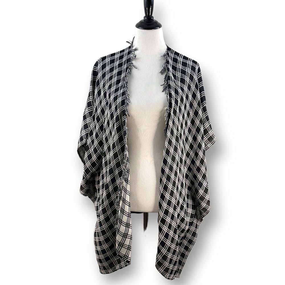 Aerie black and white plaid open front Cardigan One Size